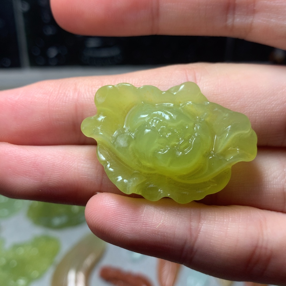 蛇纹石玉合金颈饰