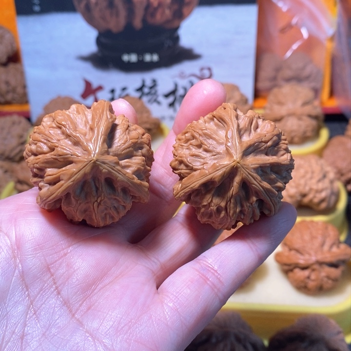 文玩核桃把件文山三棱 天然 38 39