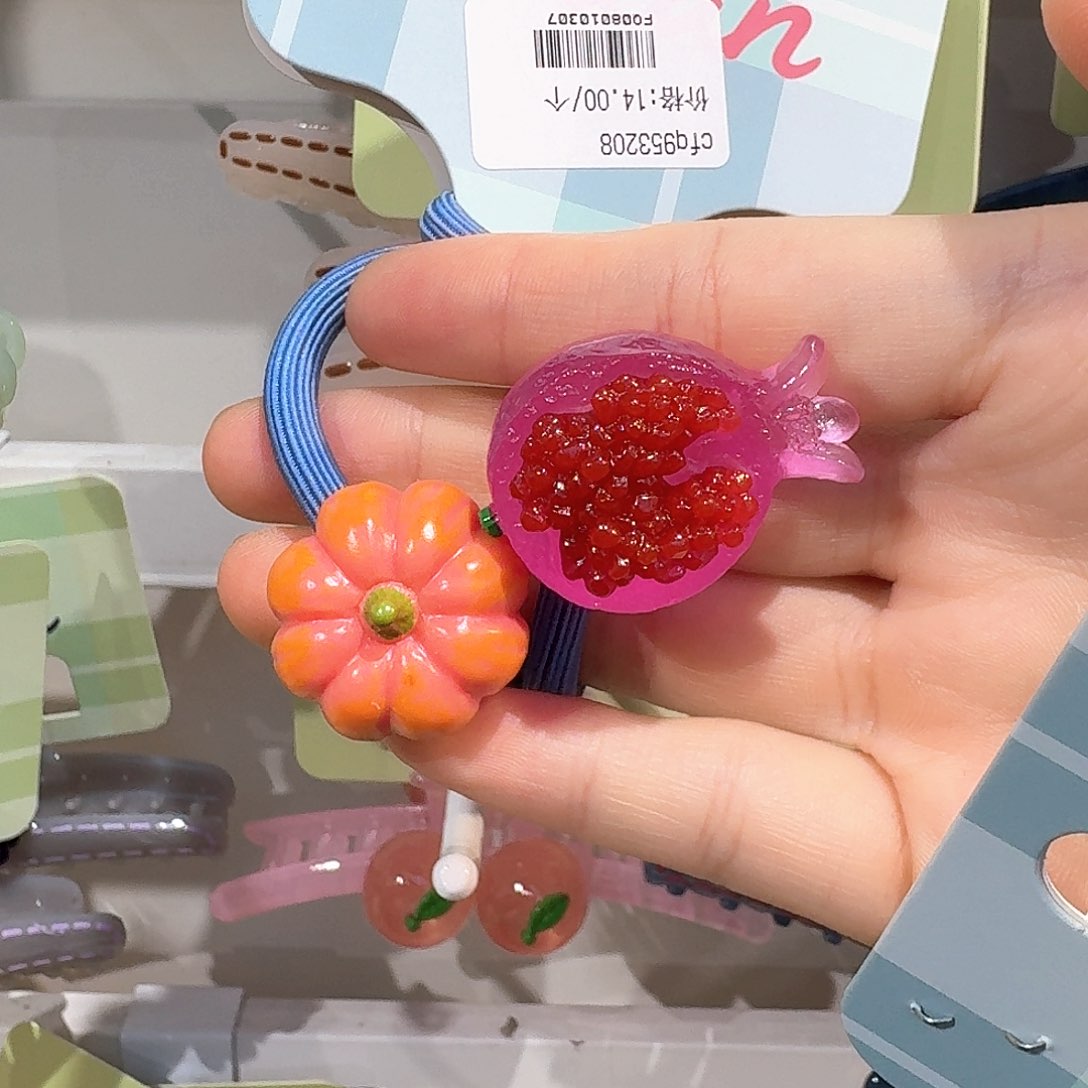 布艺铁合金冰透石榴头绳