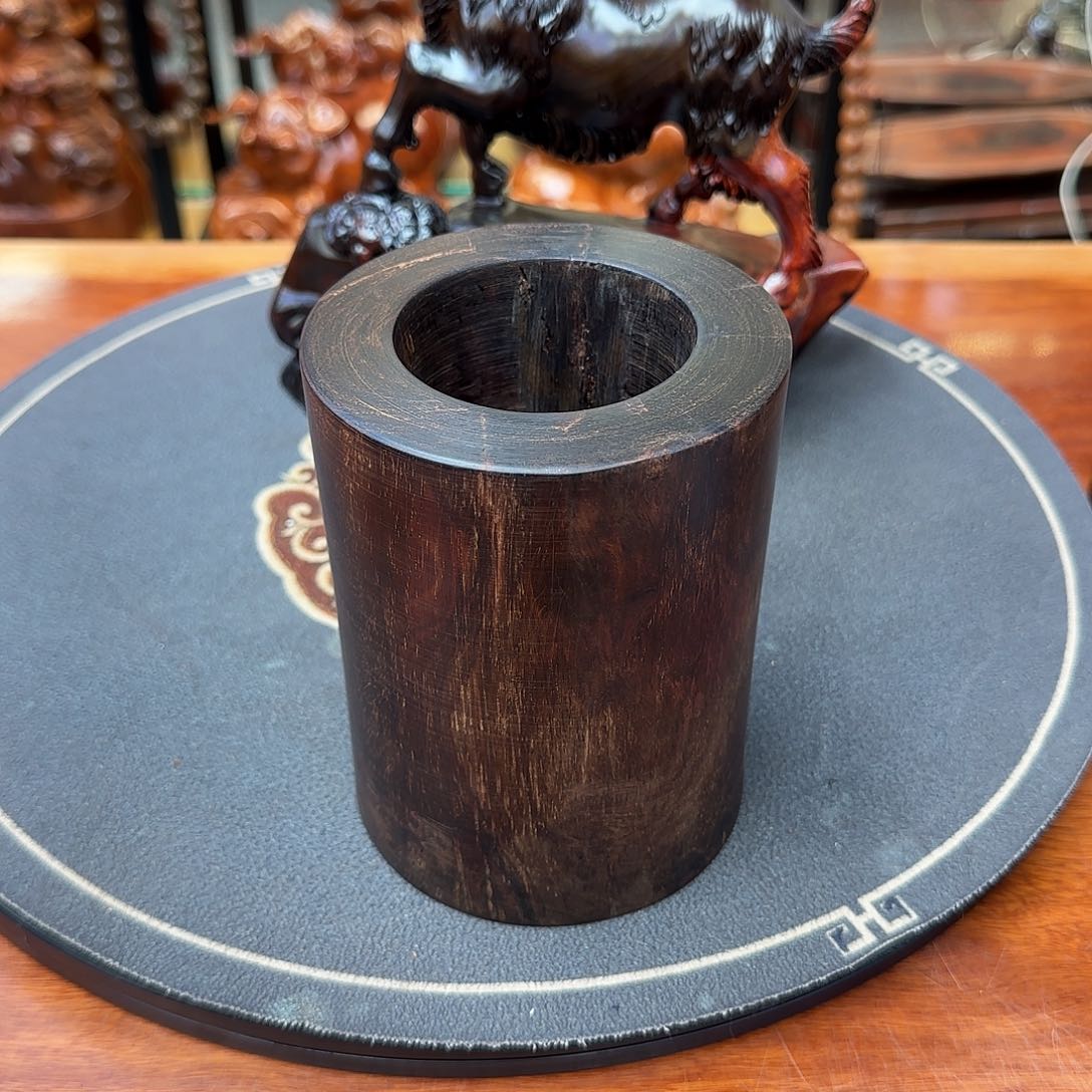 波*老挝大红酸枝原木笔筒