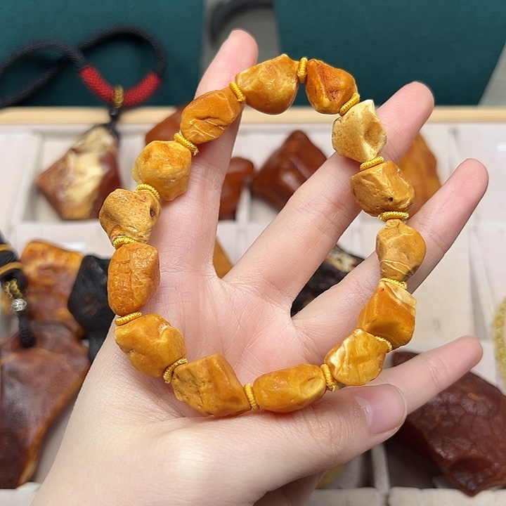 琥珀珠宝奇石未镶嵌