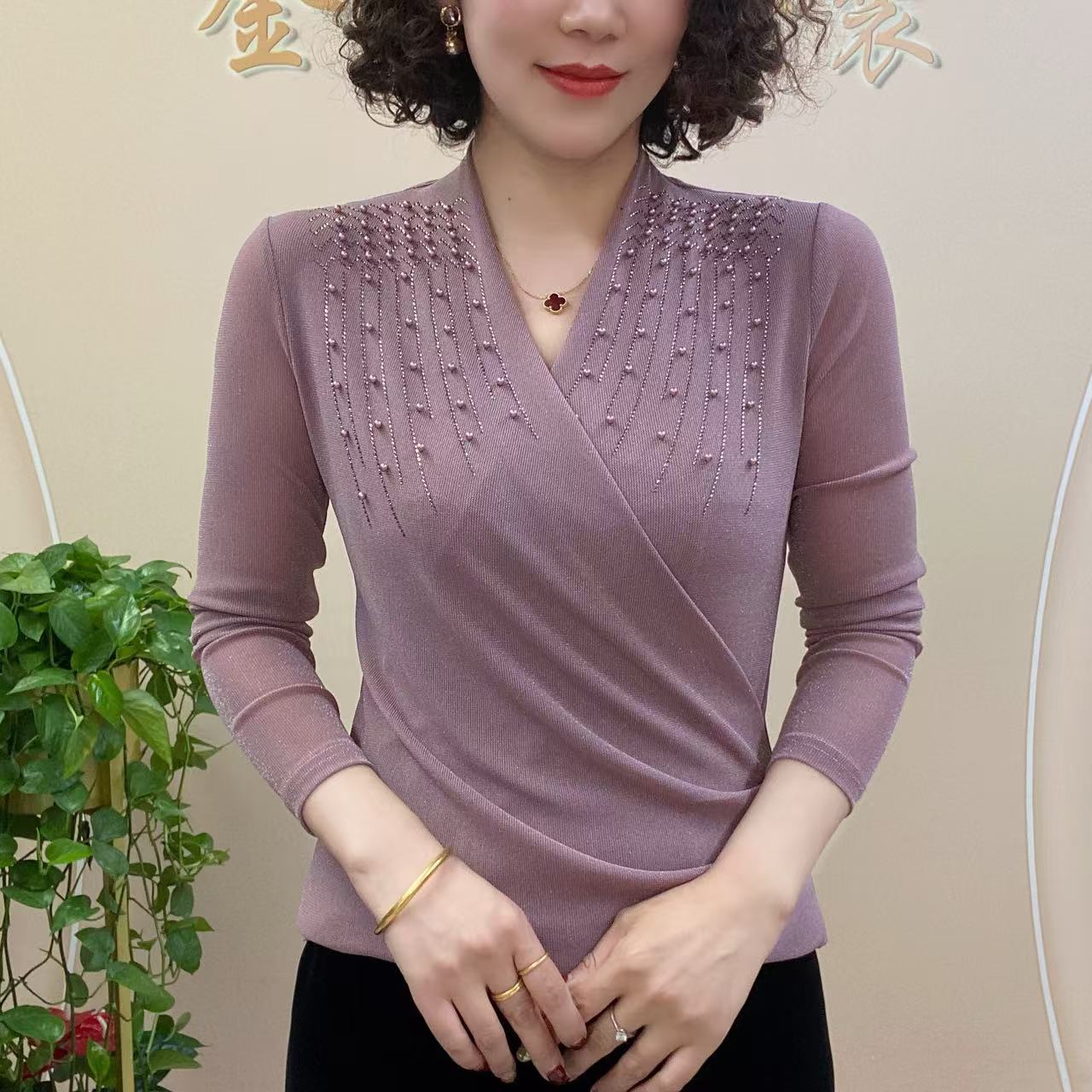 秋季新款洋气交叉V领修身显瘦透气网纱串珠气质中老年妈妈装8868