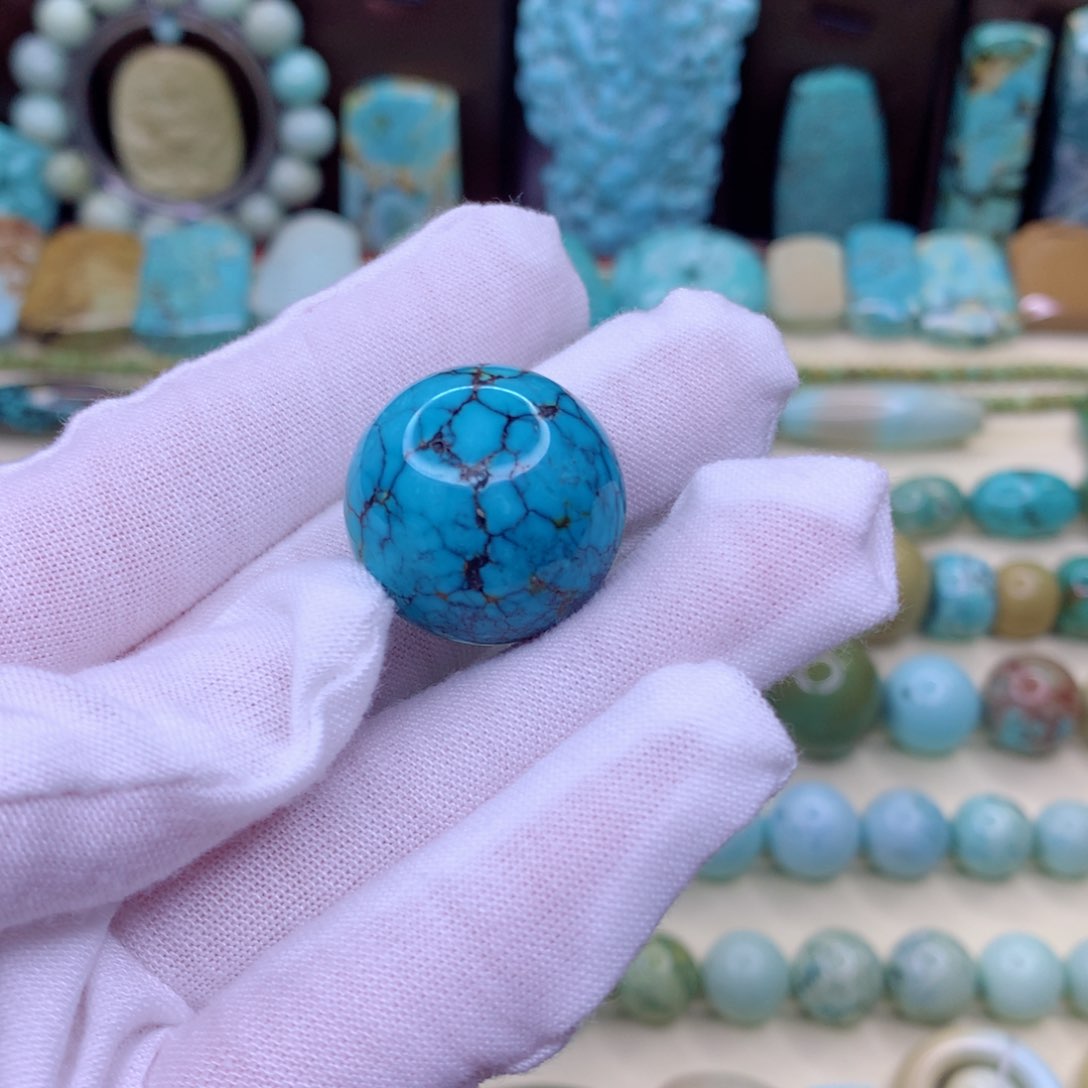 绿松石颈饰未镶嵌?*安