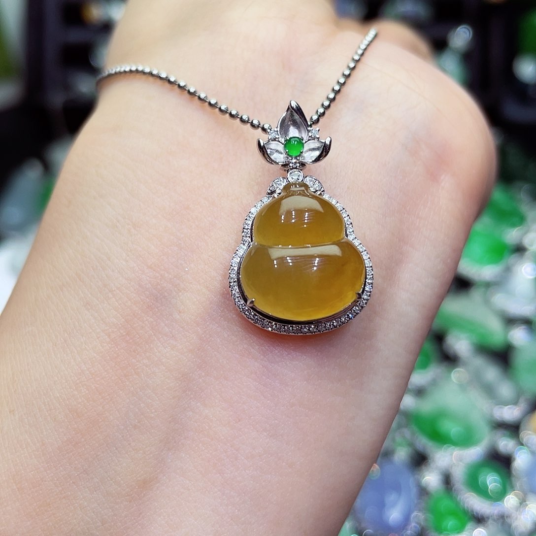 吊坠(不含链)18K金镶嵌翡翠葫芦