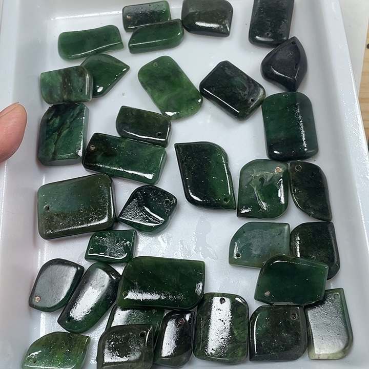 和田玉未镶嵌珠宝半成品