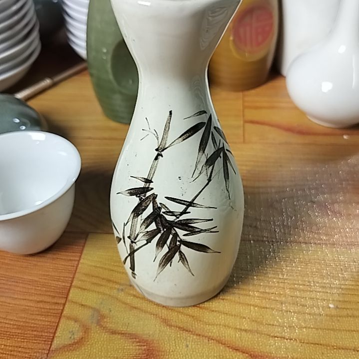 盘瓷片陶瓷杯盘壶碗都有