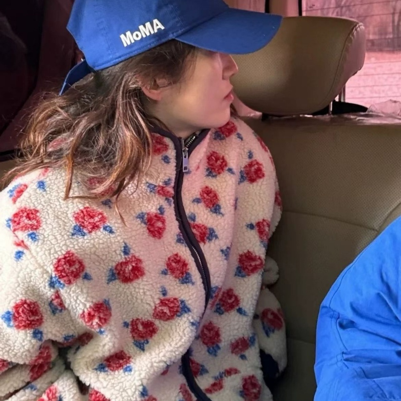 韩版玫瑰羊羔毛运动休闲外套 KG16