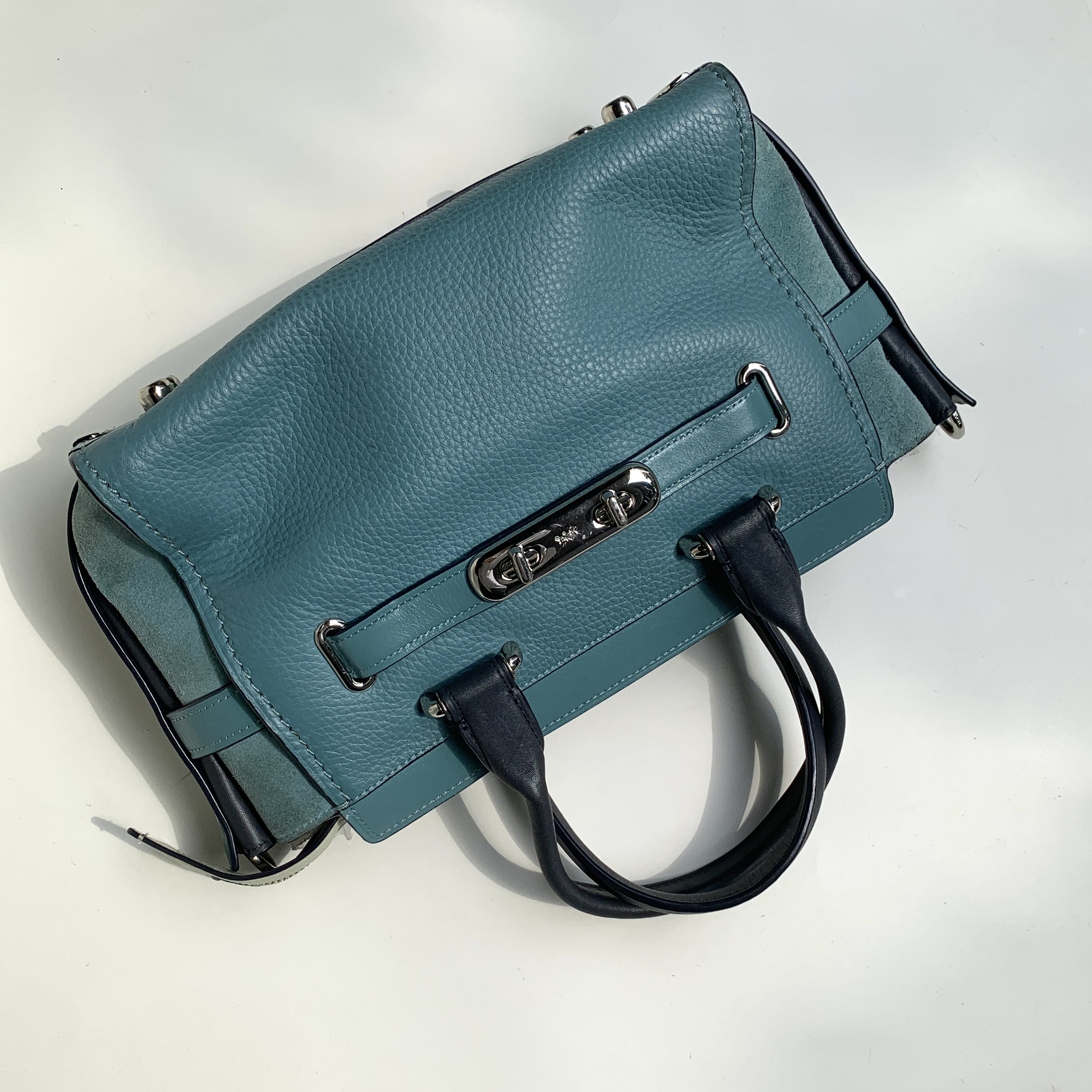 95新 COACH/蔻驰 经典时尚荔枝纹swagger中号青海蓝手提杀手包