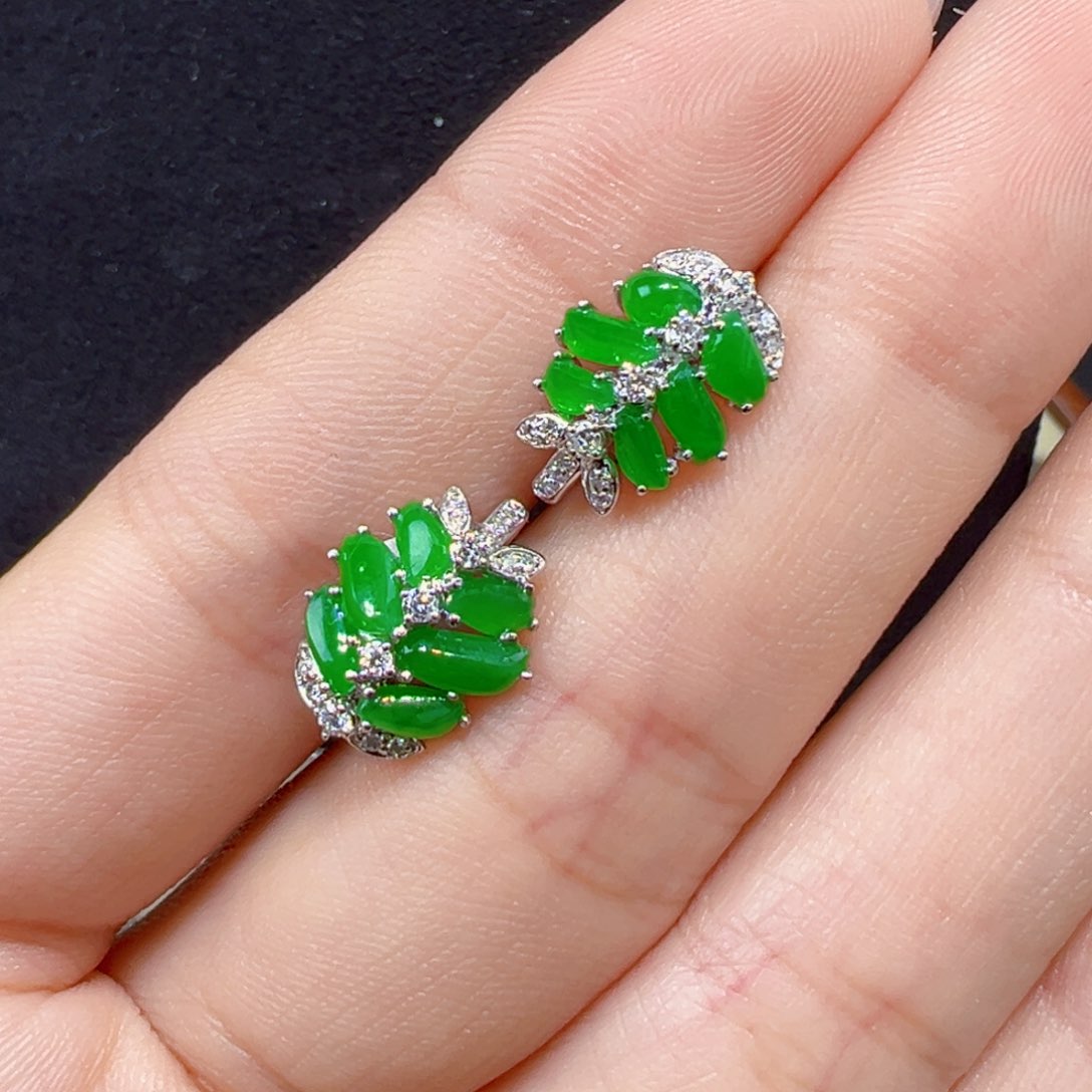 翡翠耳饰18K金镶嵌叶子