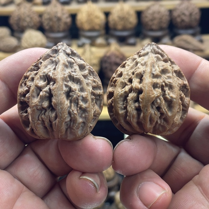 随***哥把件文玩核桃东北核桃