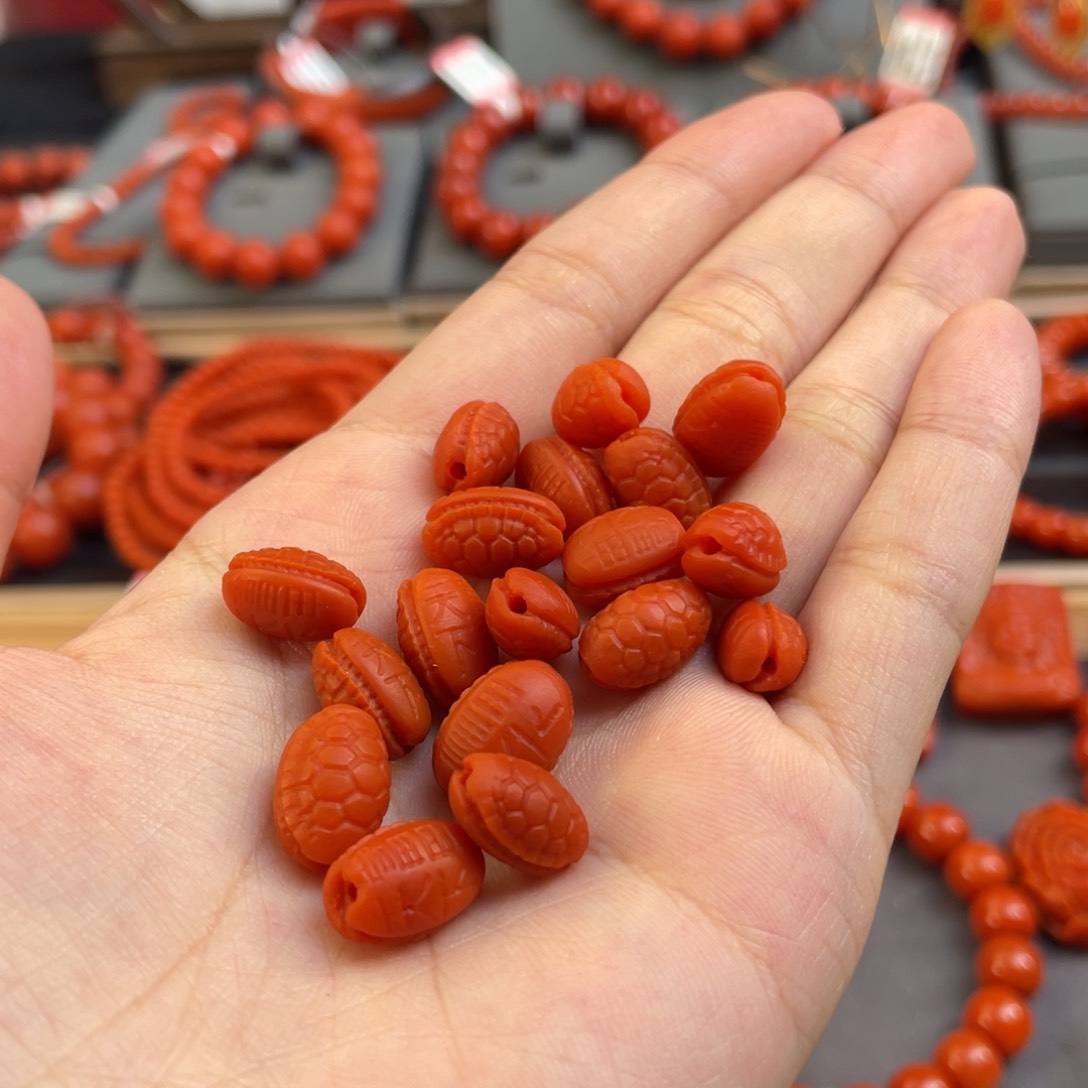 南红玛瑙雕刻件未镶嵌