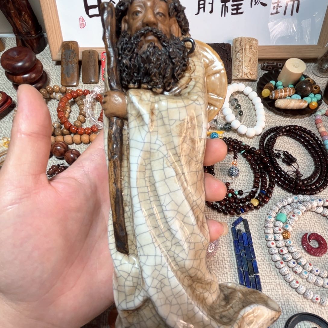 14 号链接高端文玩车里拍！