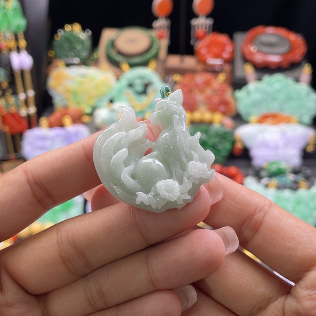 翡翠颈饰未镶嵌代编织