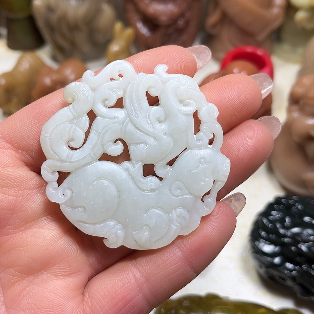 白玉菩提吊坠白玉菩提吊坠