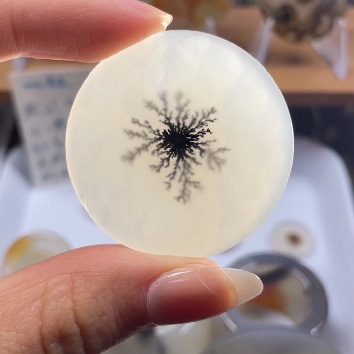 玛瑙/玉髓未镶嵌牌子