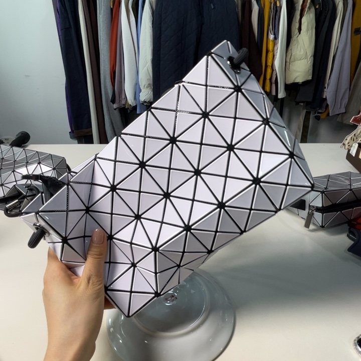 瓷片99。。。。。。。。。。。。。