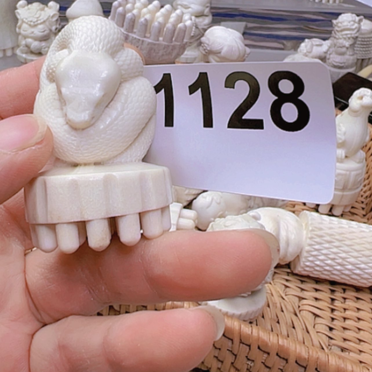 【闪购商品】砖雕鹿角特价处理