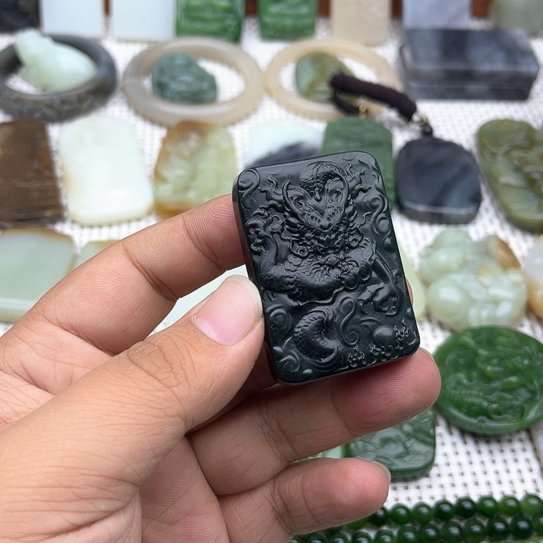 和田玉挂件未镶嵌