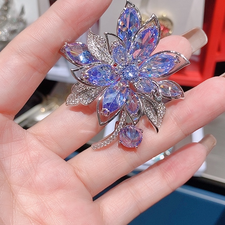 锆石铜合金高端紫色花朵胸针 锆石