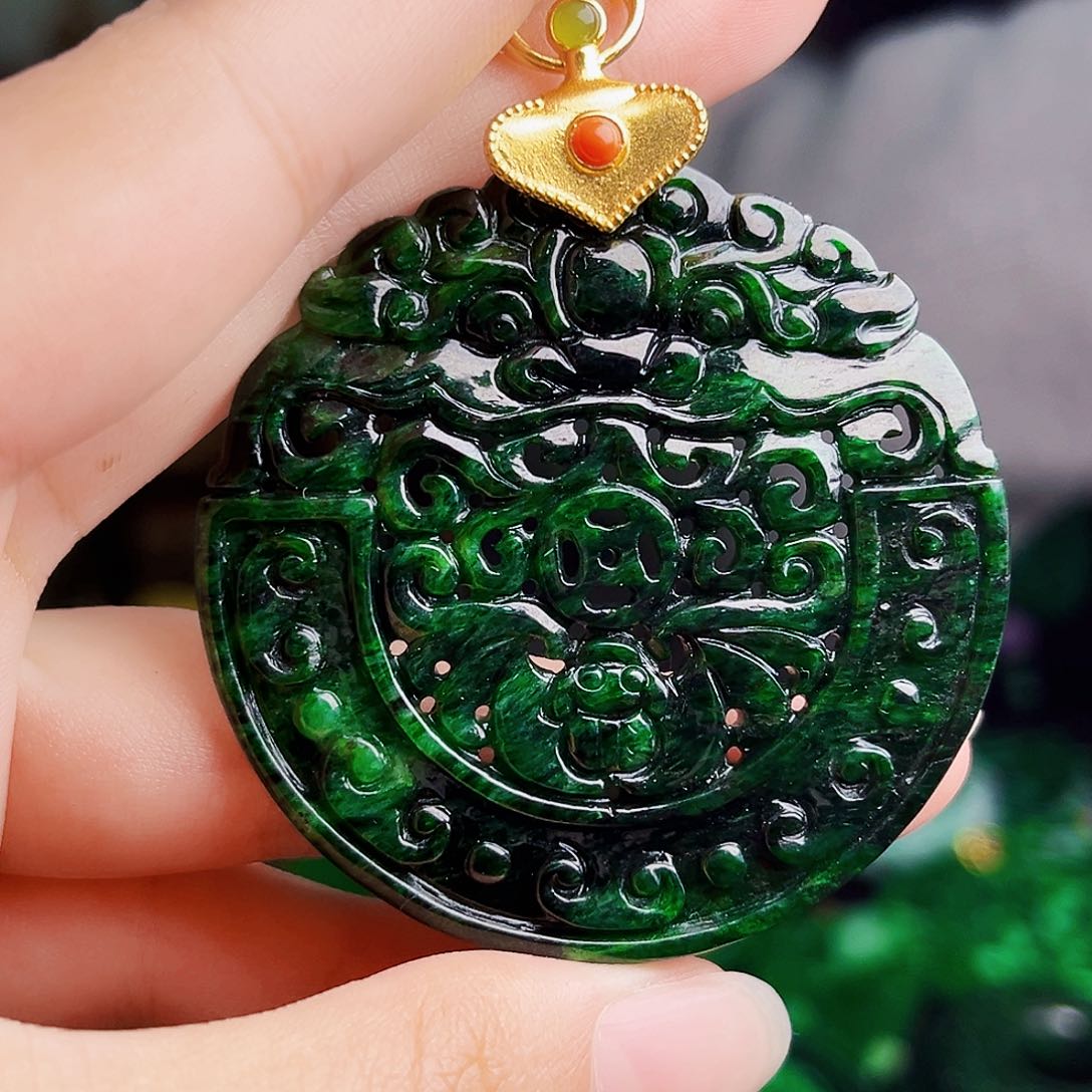 颈饰银S925镶嵌翡翠多样性