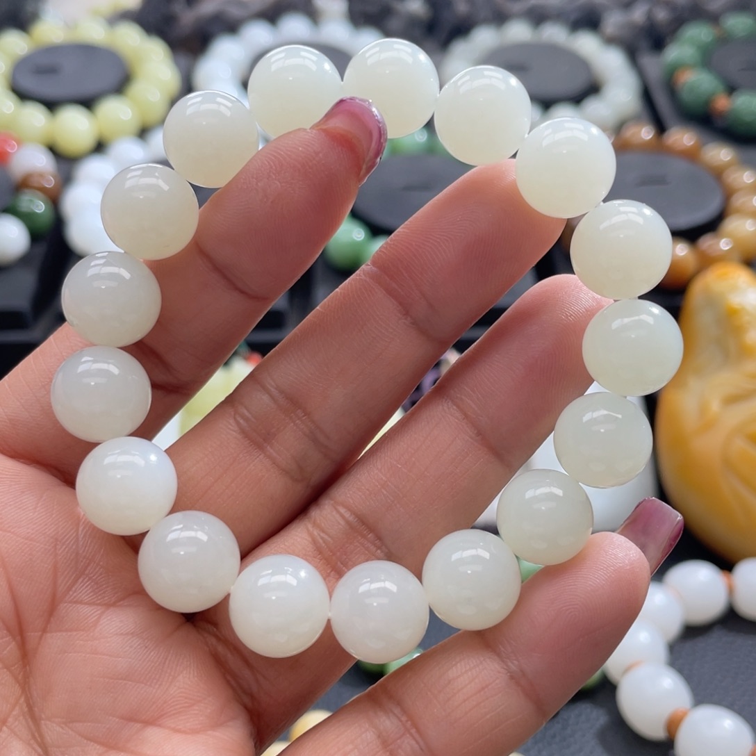 和田玉手串未镶嵌