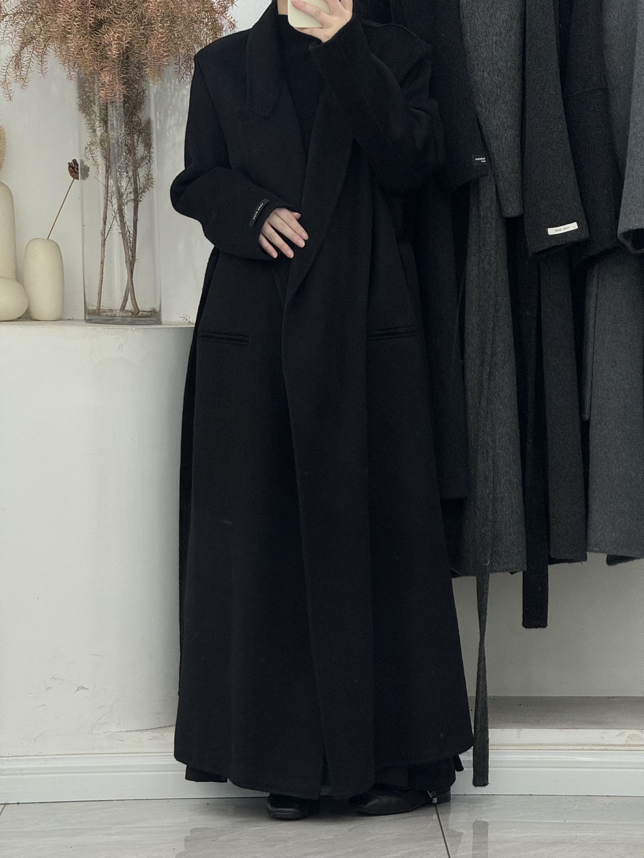 2025加厚气质百搭时尚轻奢宽松爆款过膝中长款黑色冬季毛呢大衣