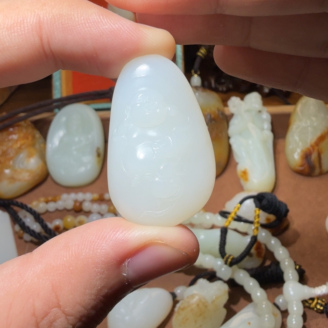 和田玉未镶嵌挂件