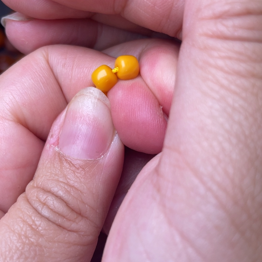 琥珀裸石未镶嵌配饰