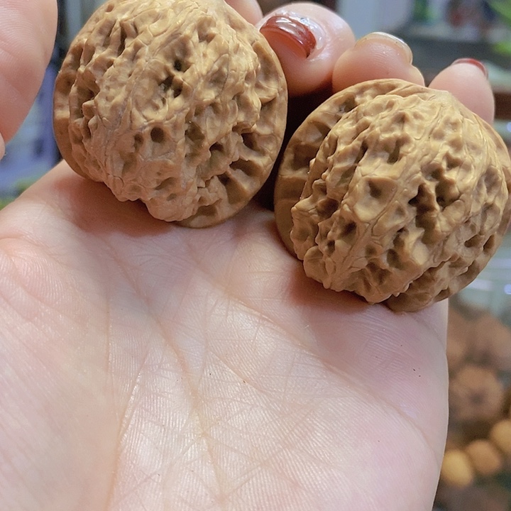 【闪购商品】文玩核桃把件37野狼