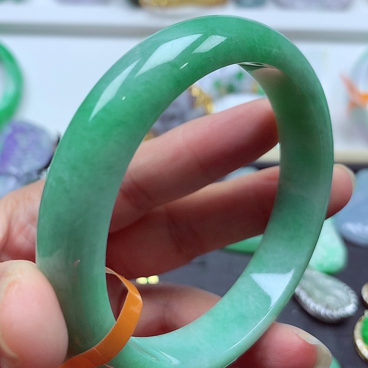 未镶嵌手镯翡翠翡翠