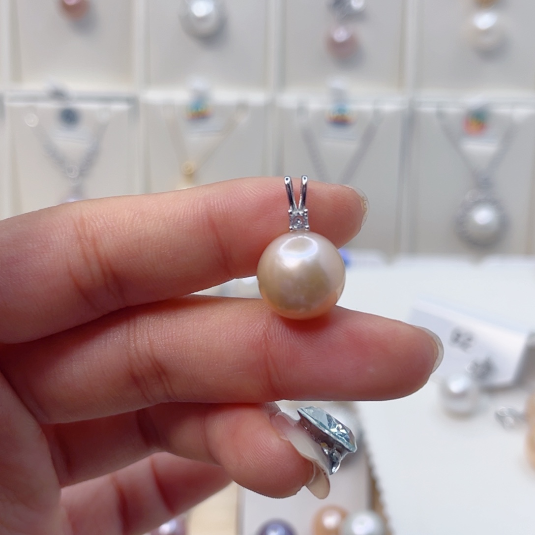 颈饰银S925镶嵌淡水珍珠