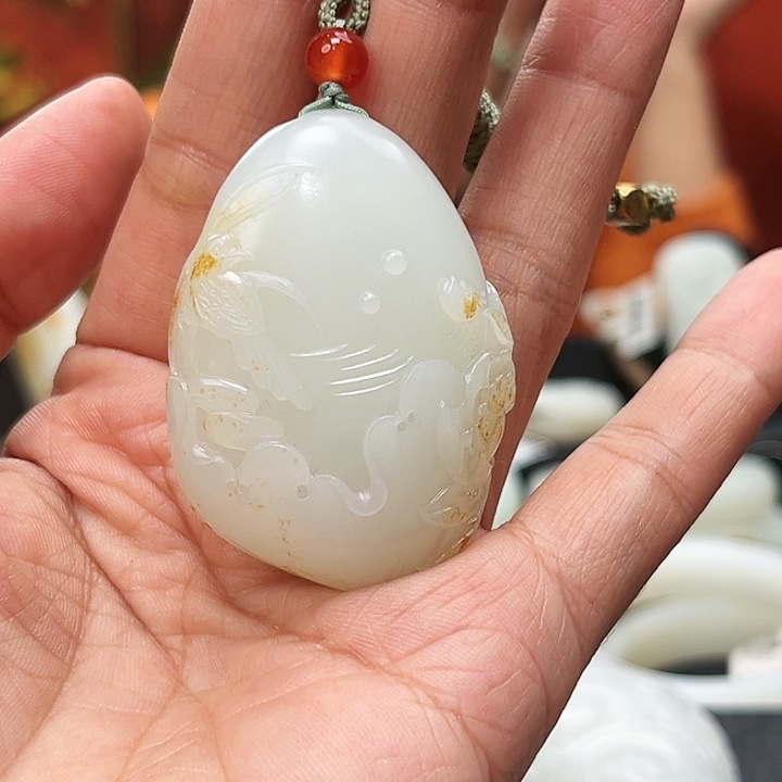 和田玉颈饰未镶嵌