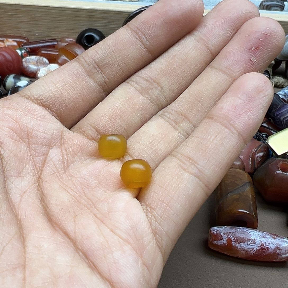 小***。玛瑙/玉髓合金珠宝半成品