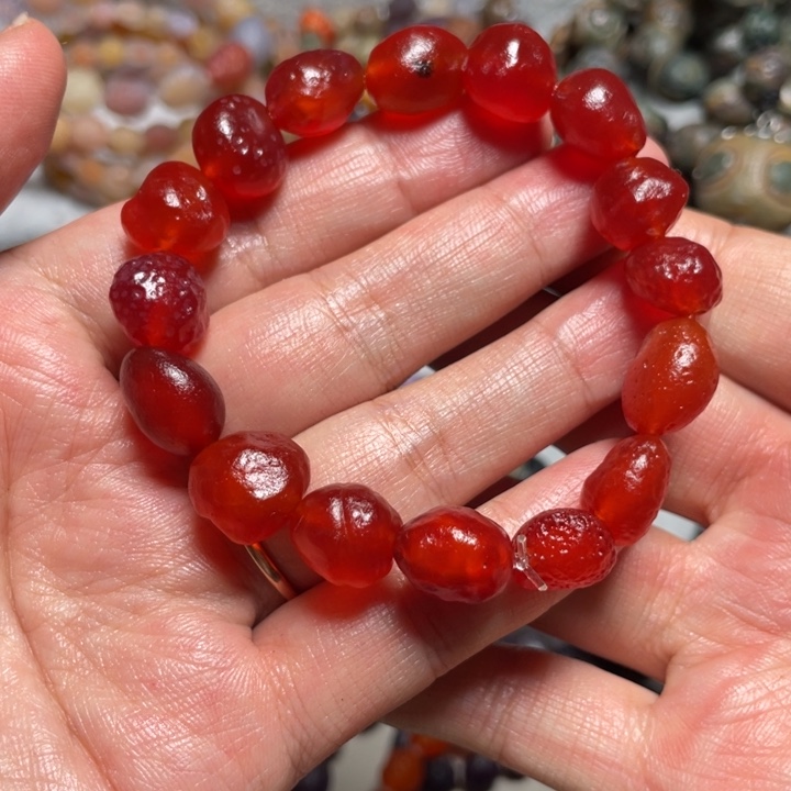 玉***缘玛瑙/玉髓合金手链