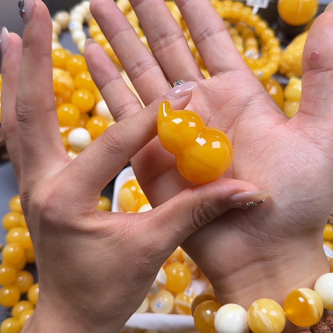 蜜蜡珠宝奇石未镶嵌葫芦