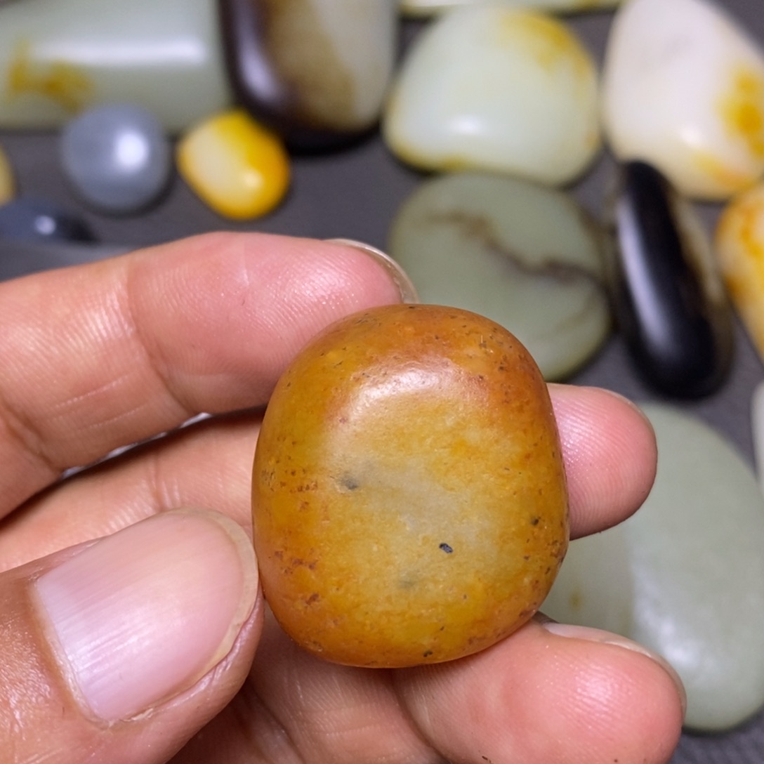 和田玉（糖玉）未镶嵌挂件