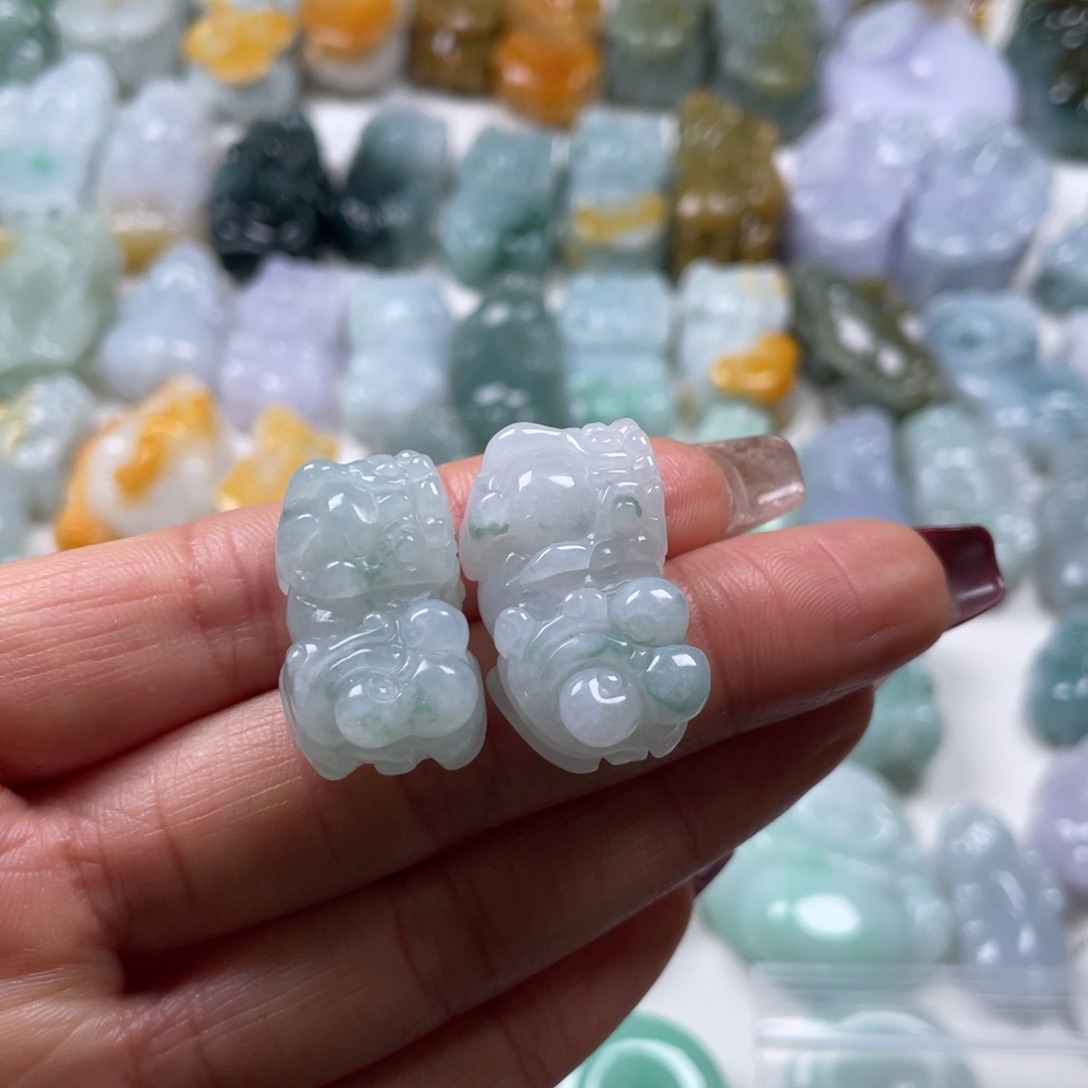 翡翠吊坠(赠链)未镶嵌陈*林