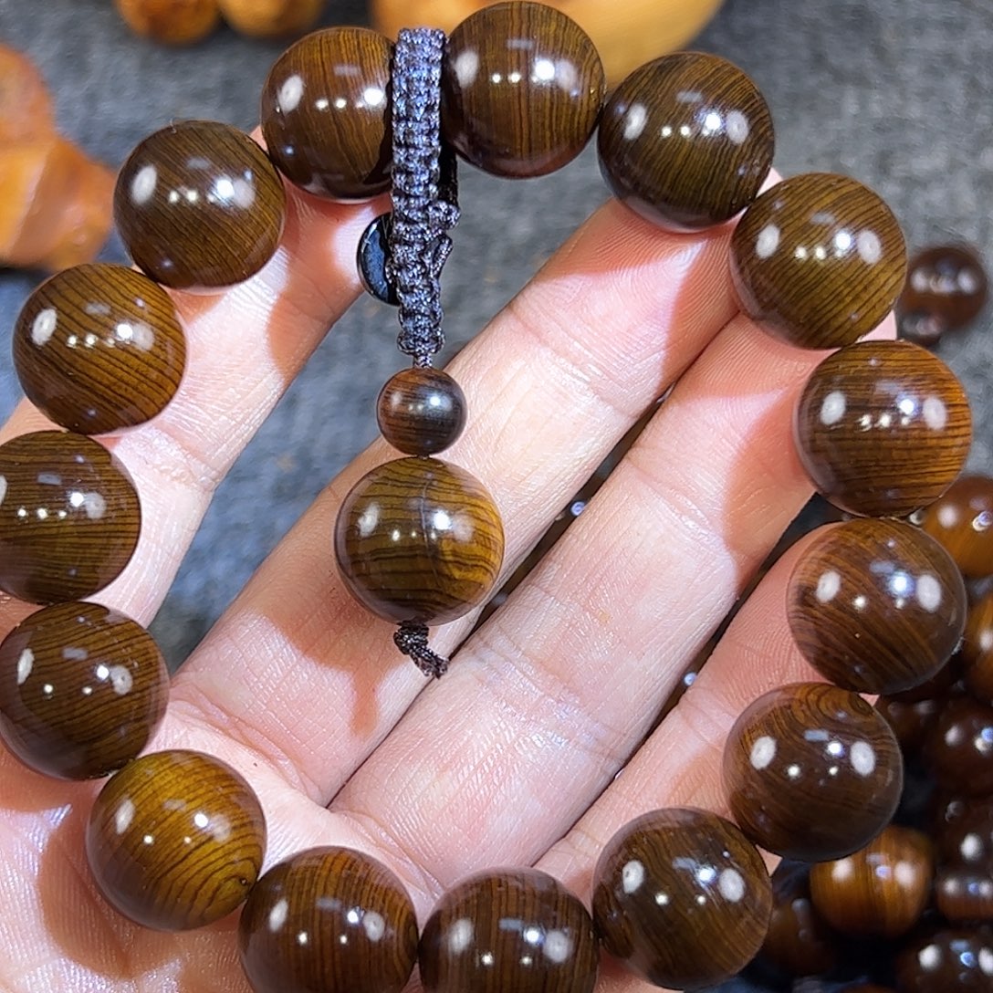 崖柏太行崖柏崖窝毕业款黑金骨，落崖阴沉15，超级香