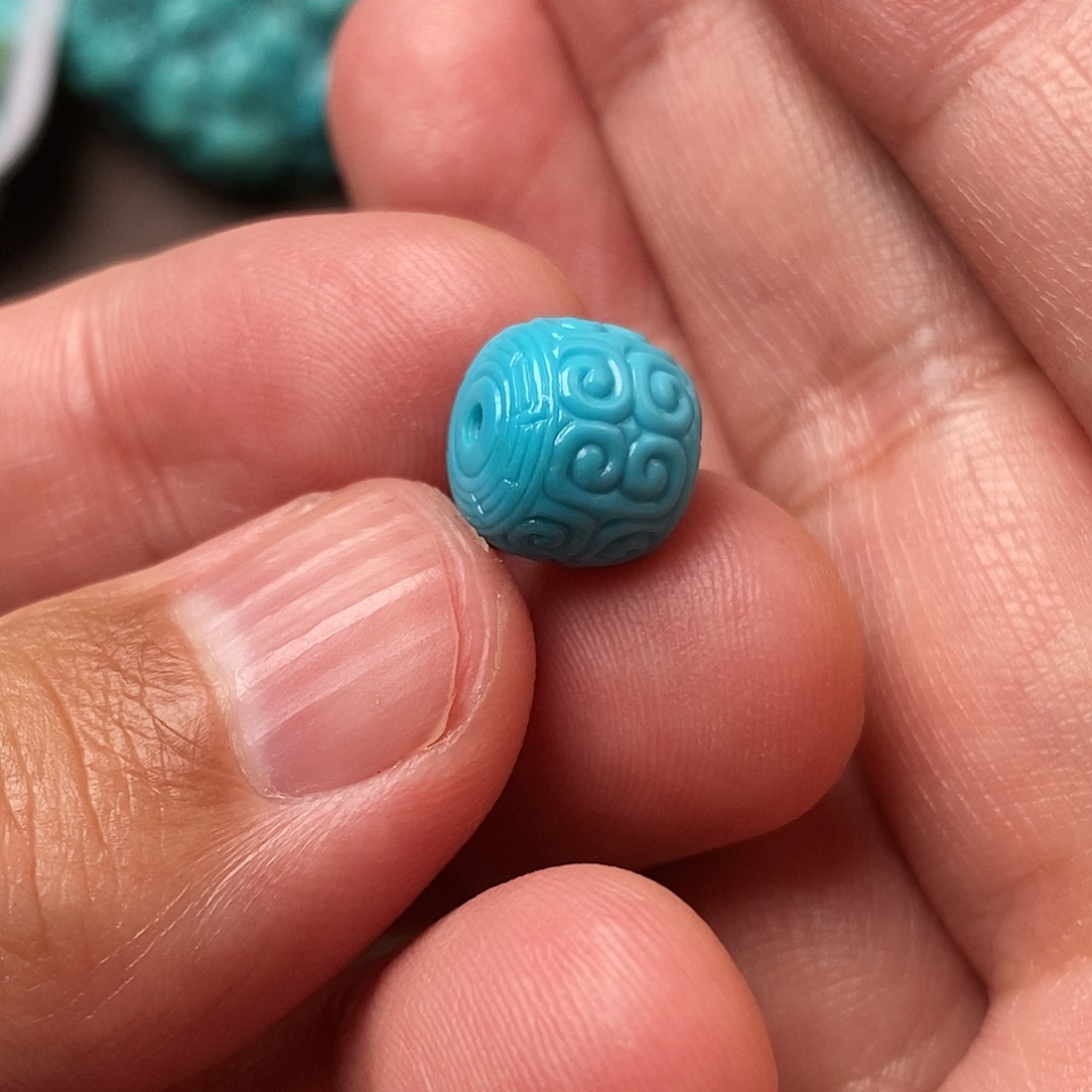 绿松石未镶嵌颈饰