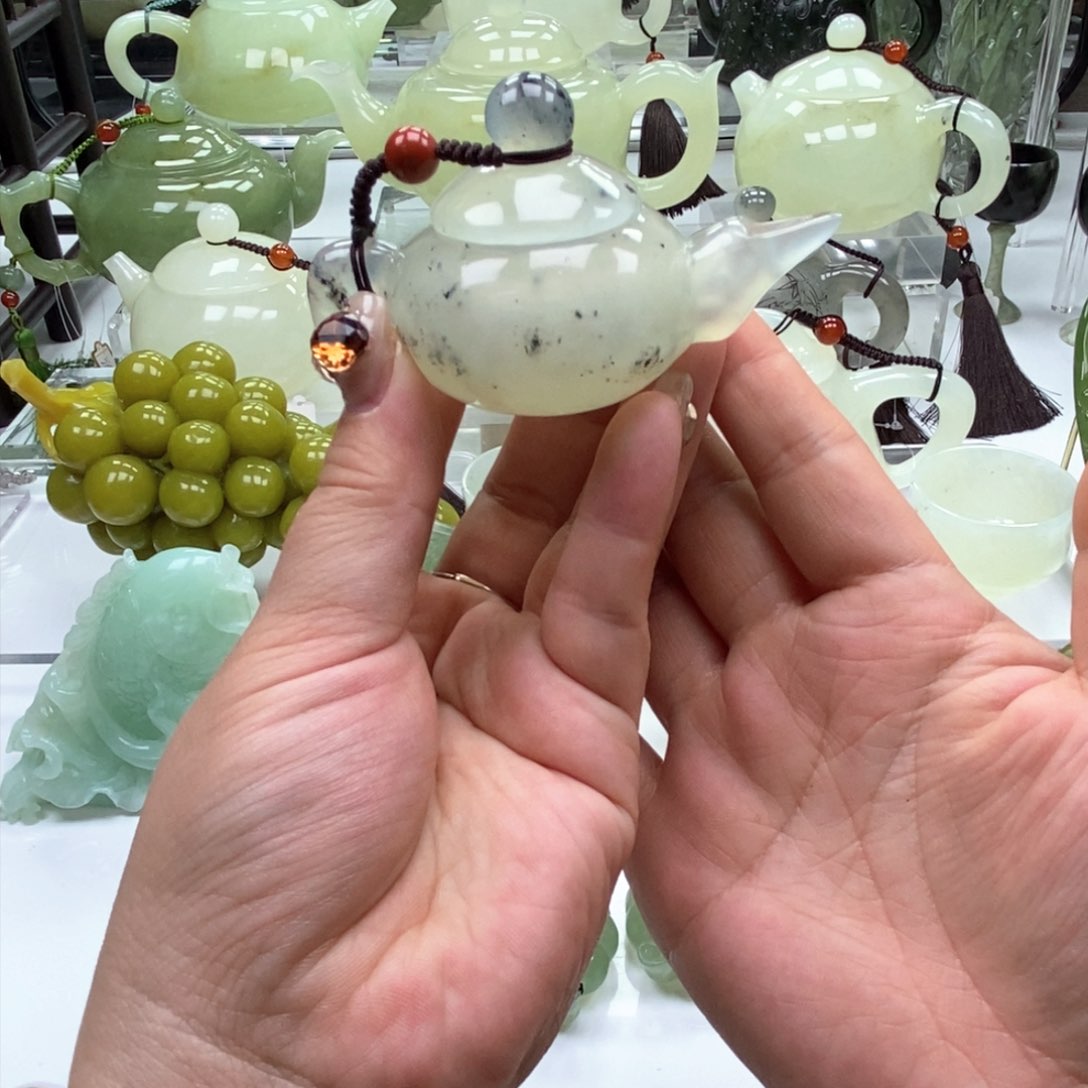 蛇纹石玉手把未镶嵌