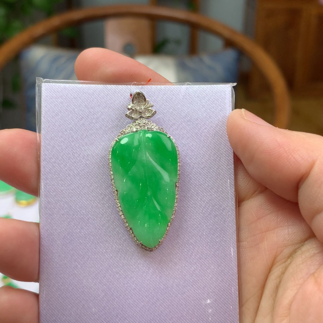 【闪购商品】翡翠颈饰18K金镶嵌翡翠首饰