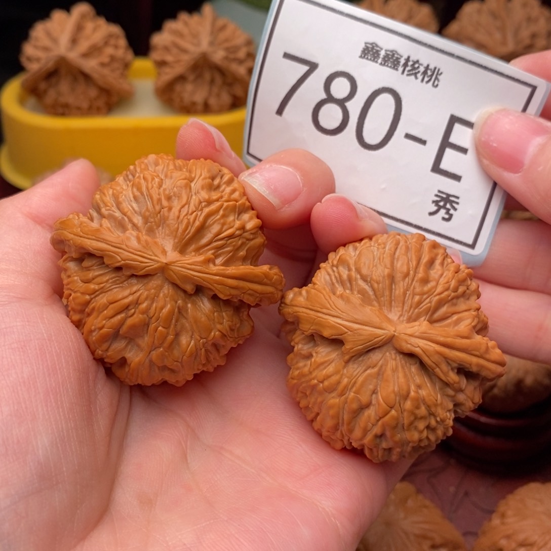 文玩核桃把件白狮43