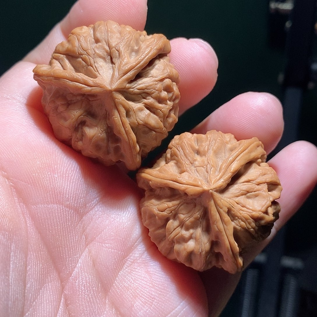 把件文玩核桃38玉玺三棱全品