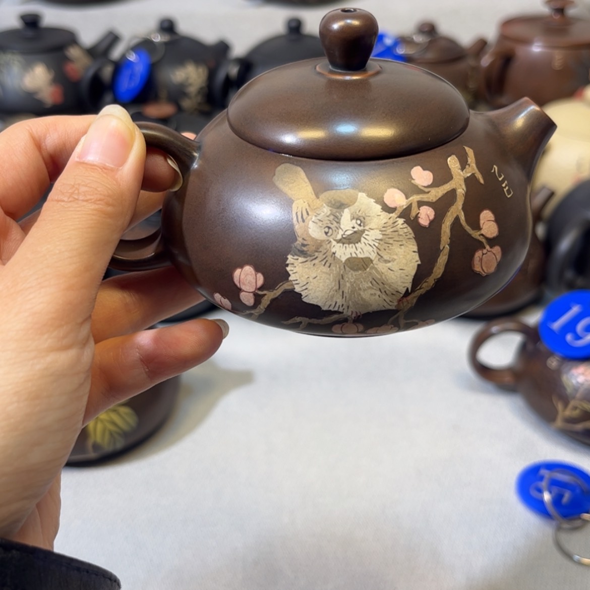 【闪购商品】?**禄红泥 微瑕 容量 160c c