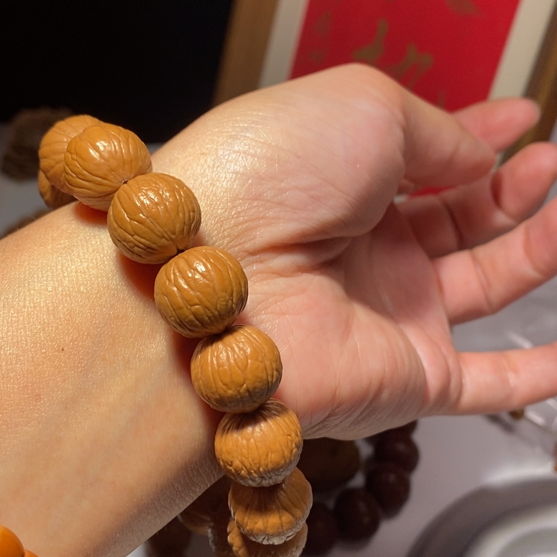 猴头核桃吊坠v***s猴头