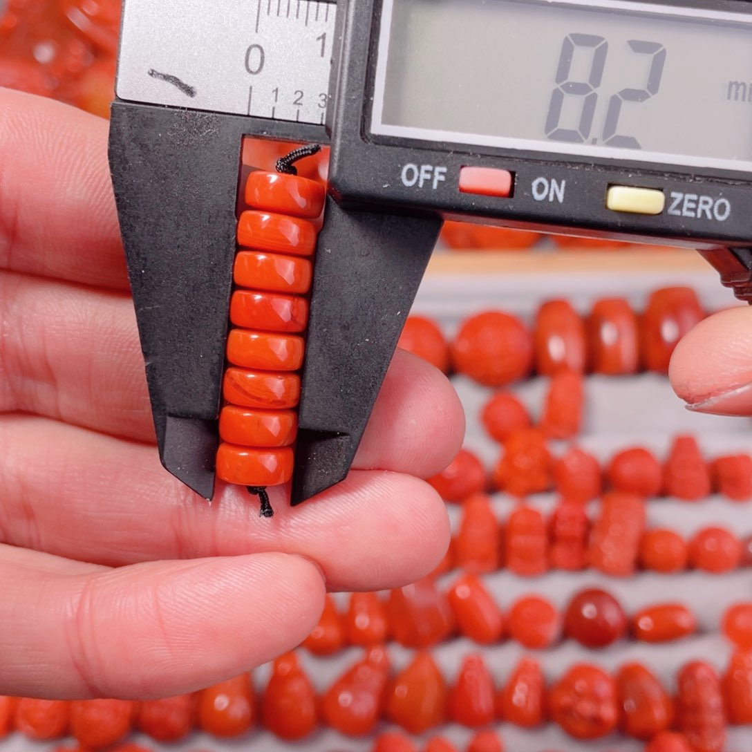 南红玛瑙配饰未镶嵌