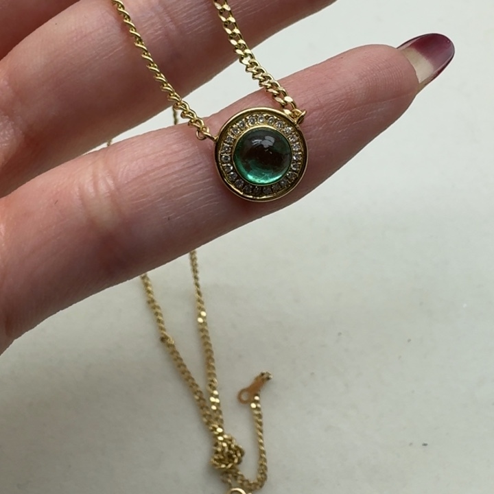 祖母绿颈饰18K金镶嵌
