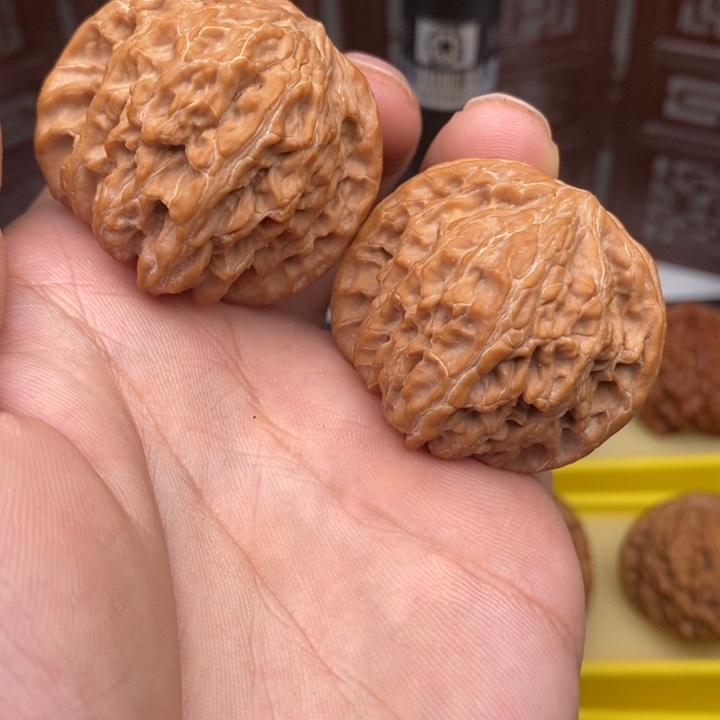 文玩核桃吊坠39正磨