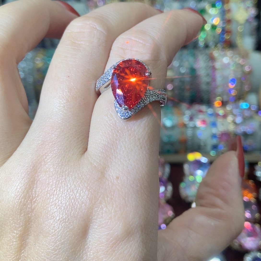 66锆石（处理）戒指