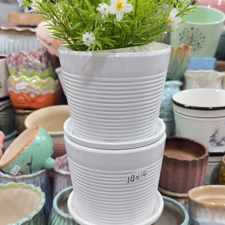 凑9块包邮，有孔，花盆